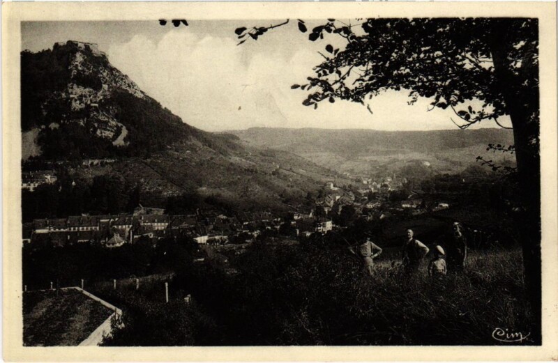 Carte postale ancienne Salins les Bains Faubourgs et Fort Belin à Salins-les-Bains