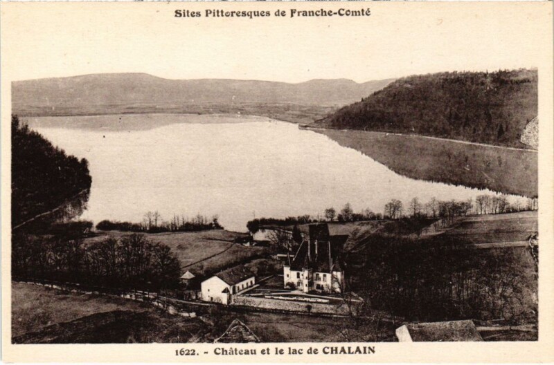 Carte postale ancienne Chateau et le lac de Chalain