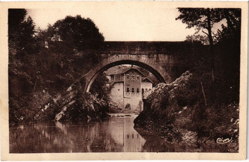 Carte postale ancienne Molinges Usine Electrique