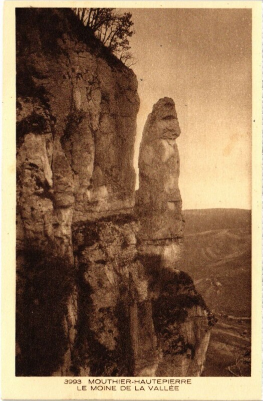 Carte postale ancienne Mouthier Hautepierre Le Moine de la Vallee