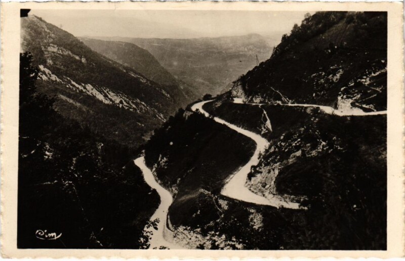 Carte postale ancienne St Claude a la Faucille, Les Lacets de Septmoncel