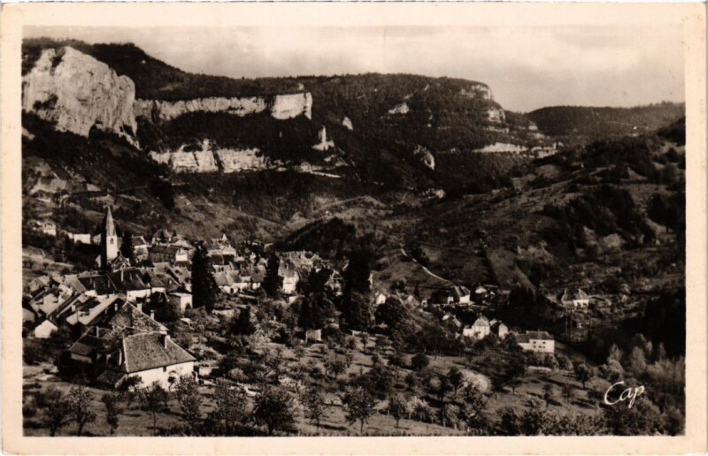 Carte postale ancienne Mouthier et la Vallee de la Loue