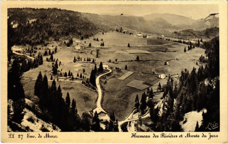 Carte postale ancienne Hameau des Rivieres et Monts du Jura