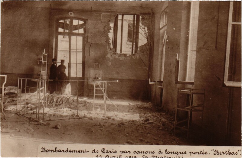 Carte postale ancienne Bombardement de Paris - 11 Avril 1918 - La Maternité à Paris 14e