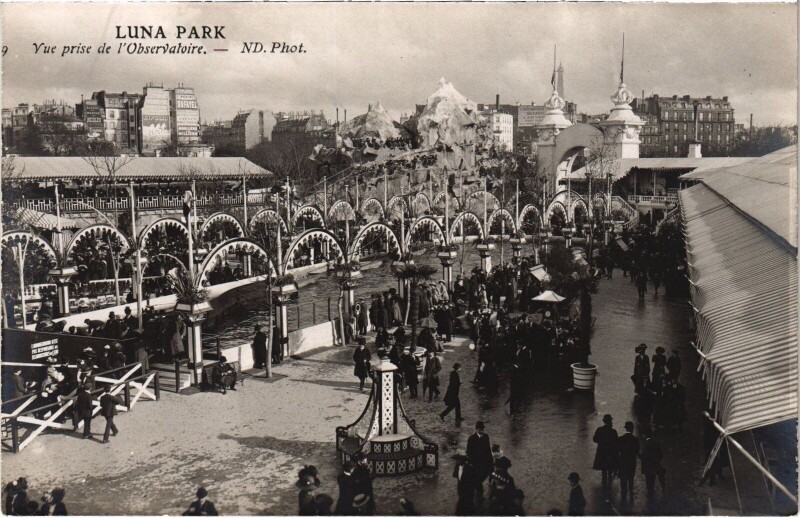 Carte postale ancienne Luna Park - Vue prise de l'Observatoire à Paris 17e
