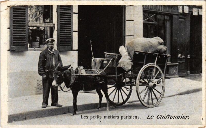 Carte postale ancienne Paris Petits Metiers Le Chiffonnier