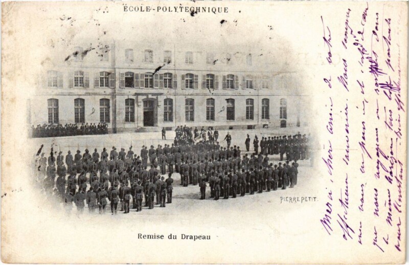 Carte postale ancienne Paris 5e Ecole Polytechnique Remise du drapeau à Paris 5e