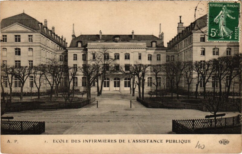 Carte postale ancienne Paris 13e Ecole des Infirmieres de l'Assitance Public à Paris 13e