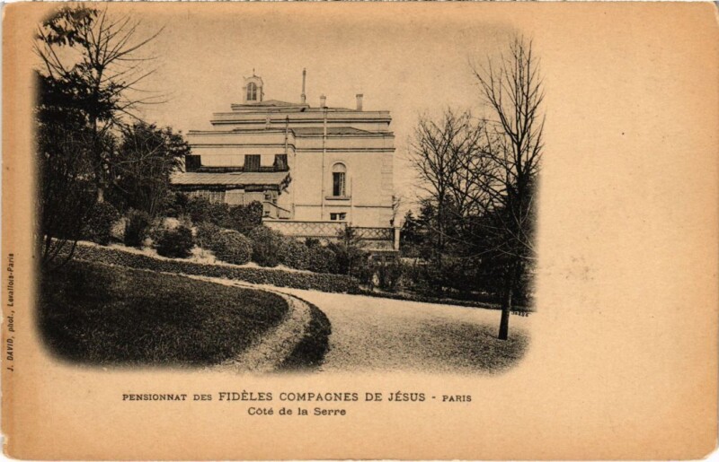 Carte postale ancienne Pensionnat des Fidèles Compagnes de Jésus - Côté de la Serre à Paris 15e