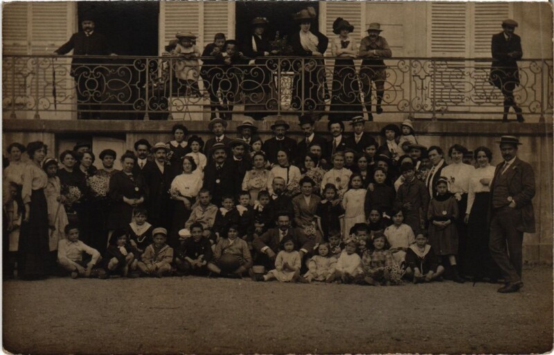 Carte postale ancienne Carte-photo - 75 Rue Pouchet à Paris 17e