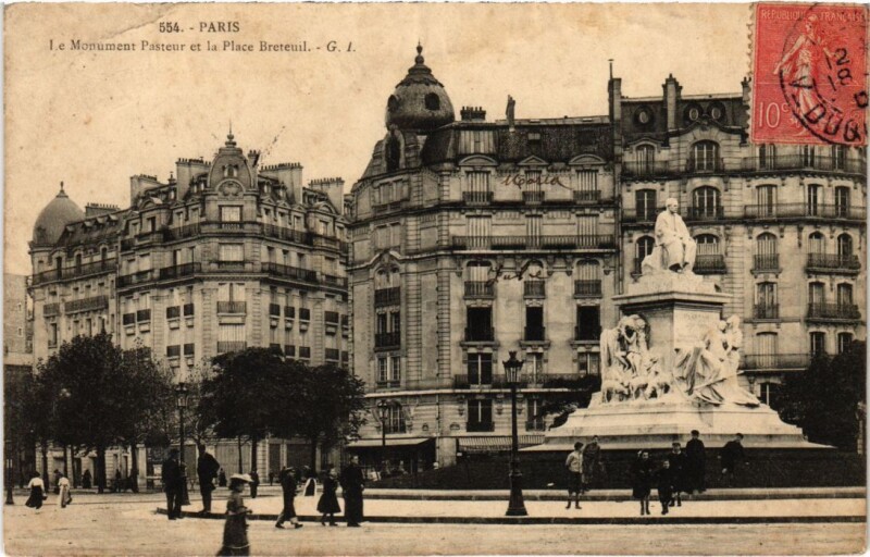 Carte postale ancienne Le Monument Pasteur et la Place Breteuil à Paris 7e