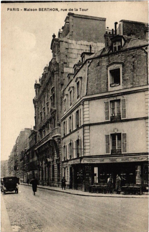 Carte postale ancienne Maison Berthon, rue de la Tour à Paris 16e