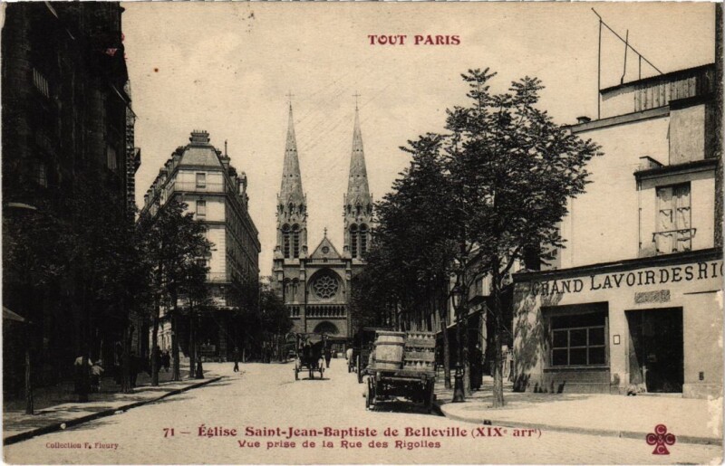 Carte postale ancienne Eglise Saint-Jean-Baptiste de Belleville - Vue prise de la Rue des Rigolles à Paris 20e