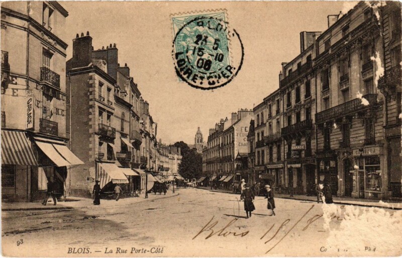 Carte postale ancienne Blois La Rue Porte-Cote France à Blois