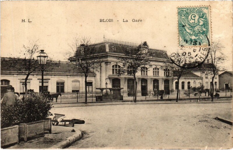 Carte postale ancienne Blois La Gare France à Blois