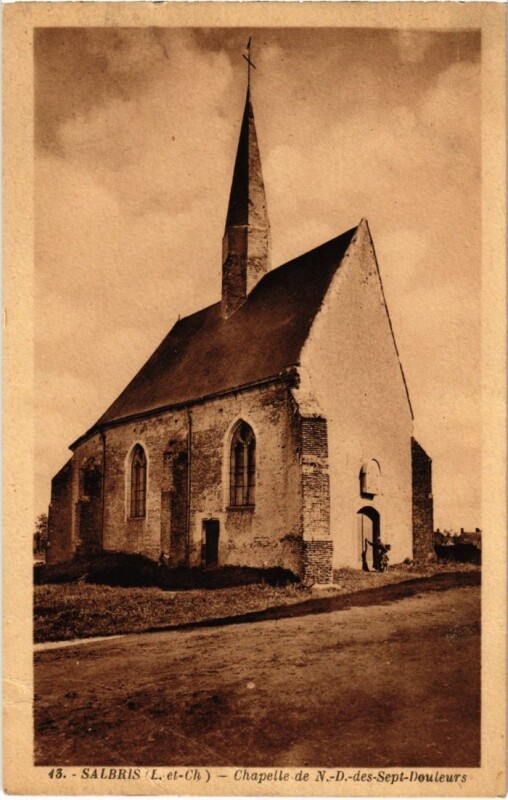 Carte postale ancienne Salbris Chapelle de Notre-Dame des Sept Douleurs France à Salbris