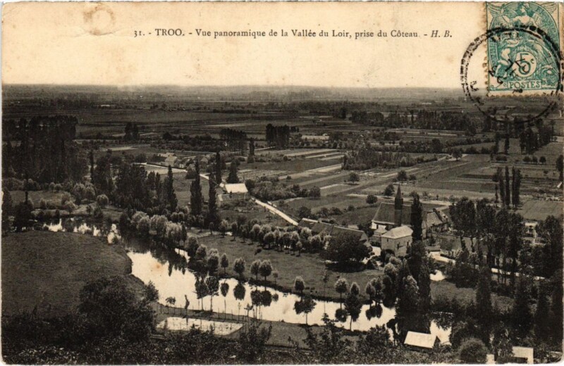 Carte postale ancienne Troo Vue panoramique de la Vallee du Loir France
