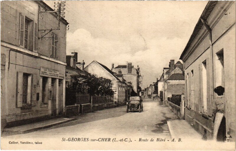 Carte postale ancienne St.Georges sur Cher Route de Blere France