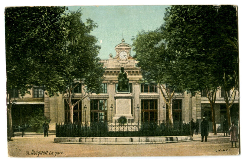 Carte postale ancienne Vaucluse Avignon La Gare animé à Avignon