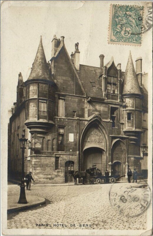 Carte postale ancienne Paris 4e Hotel de Sens