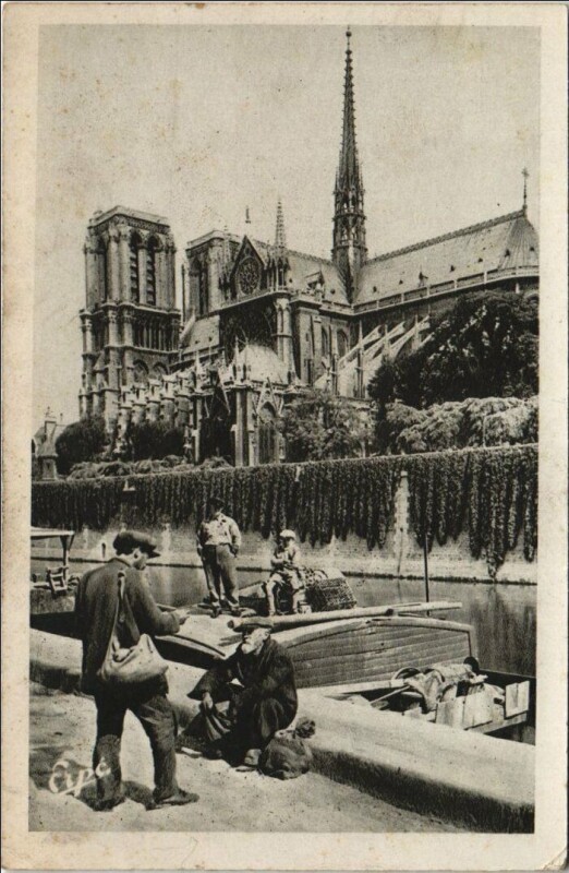 Carte postale ancienne Paris 4e Notre-Dame