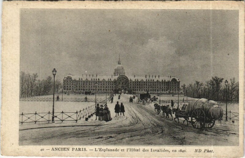 Carte postale ancienne Paris 7e Hotel des Invalides Esplanade
