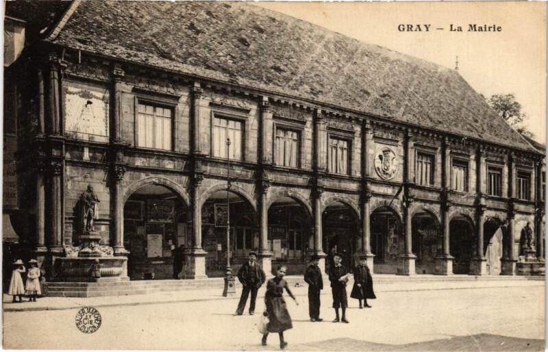 Carte postale ancienne Gray La Mairie