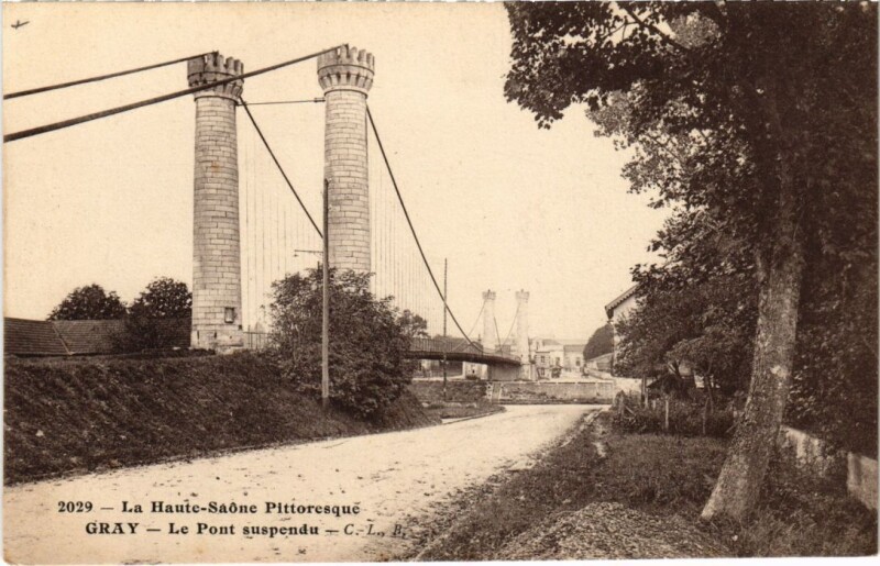 Carte postale ancienne Gray Pont suspendu