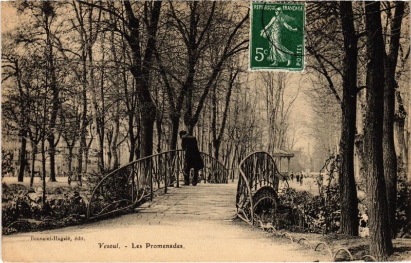 Carte postale ancienne Vesoul Les Promenades à Vesoul