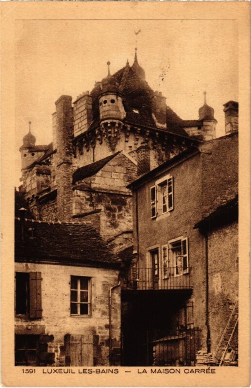 Carte postale ancienne Luxeuil-les-Bains Maison Carree à Luxeuil-les-Bains