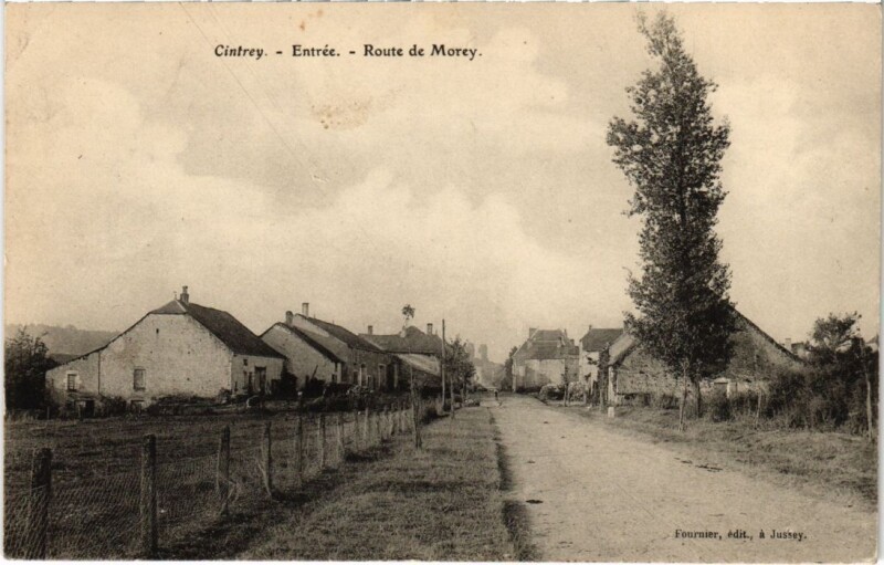 Carte postale ancienne Cintrey Entree Route de Morey à Cintrey