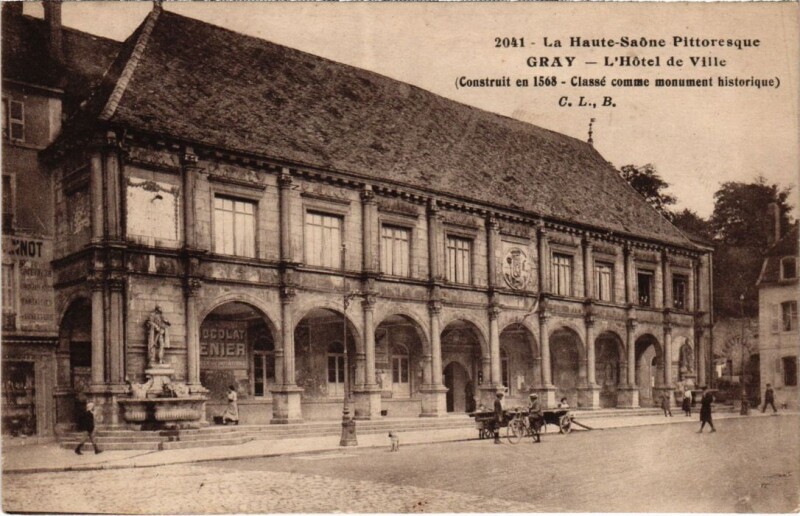 Carte postale ancienne Gray Hotel de Ville