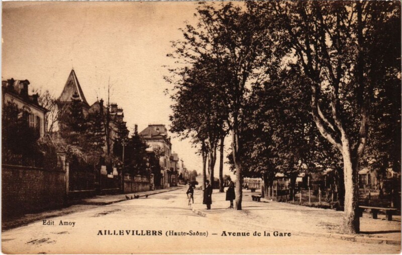 Carte postale ancienne Aillevillers Avenue de la Gare