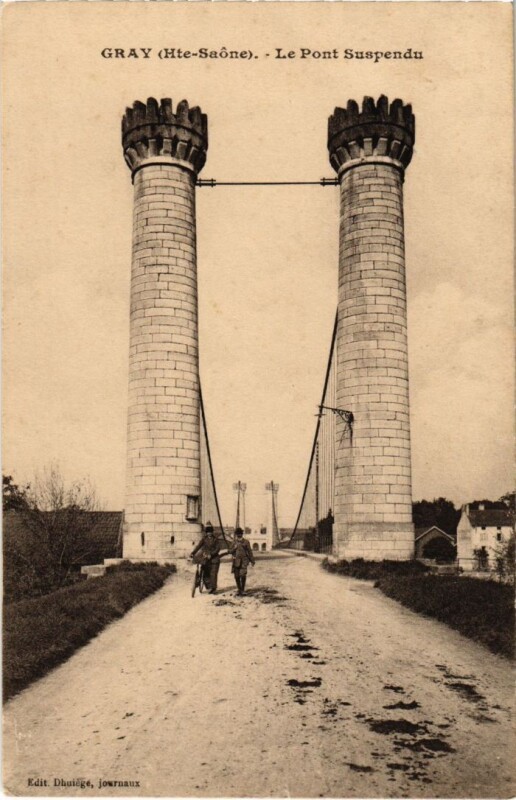 Carte postale ancienne Gray Pont suspendu