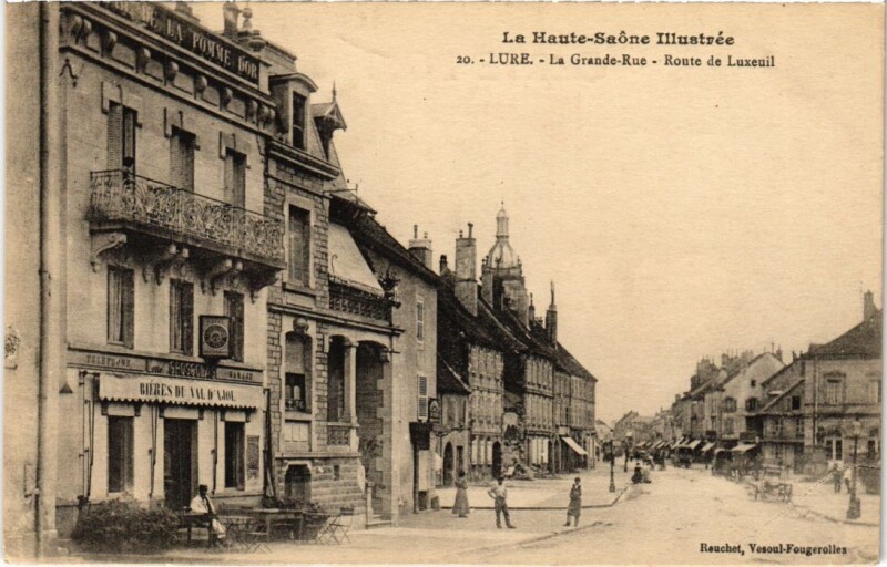 Carte postale ancienne Lure Grande Rue Route de Luxeuil