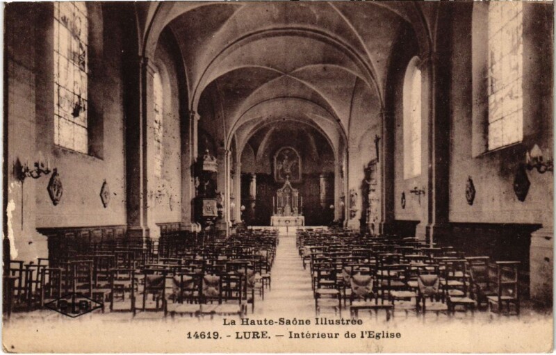 Carte postale ancienne Lure Interieur de l'Eglise
