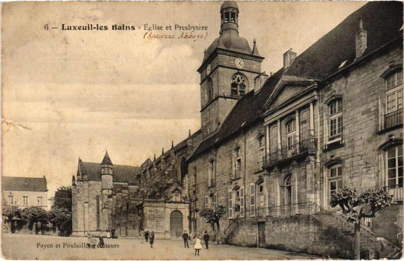 Carte postale ancienne Luxeuil-les-Bains Eglise et Presbytere à Luxeuil-les-Bains