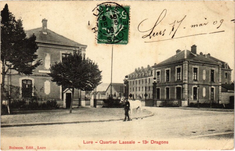 Carte postale ancienne Militaire Lure Quartier Lassale 13e Dragons