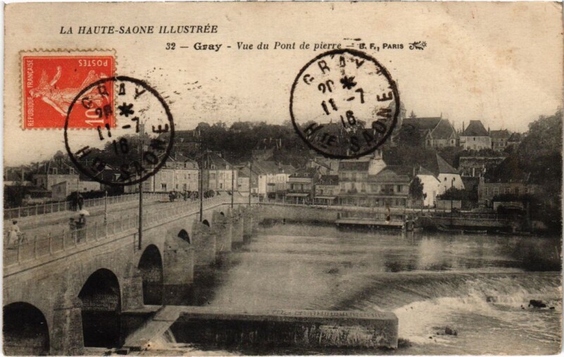 Carte postale ancienne Gray Vue du pont de pierre