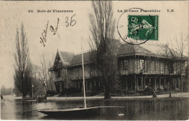 Carte postale ancienne Bois de Vincennes - La Maison Forestière à Paris 12e