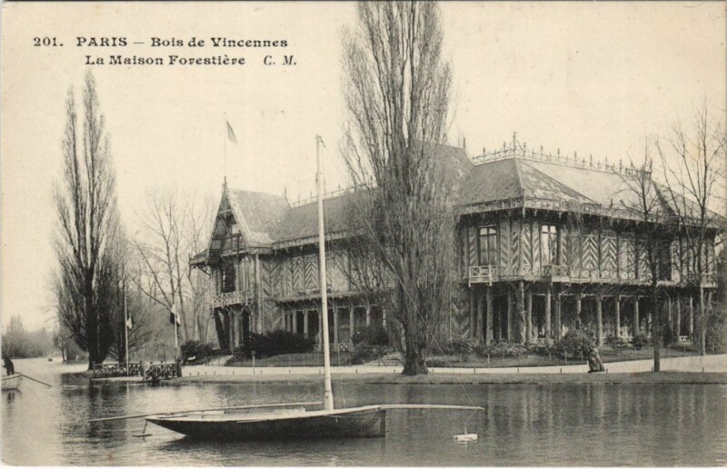 Carte postale ancienne Bois de Vincennes - La Maison Forestière à Paris 12e
