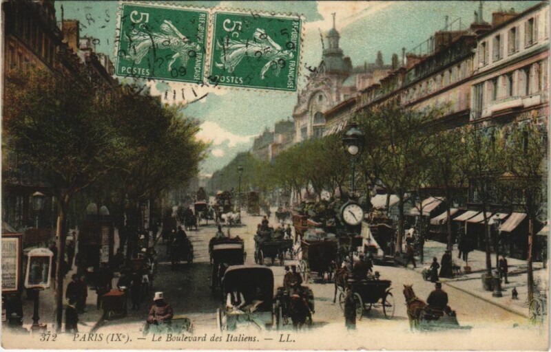 Carte postale ancienne Paris 9e Les Grands Boulevards