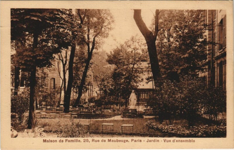 Carte postale ancienne Paris 10e 25, Rue de maubeuge Maison de Famille