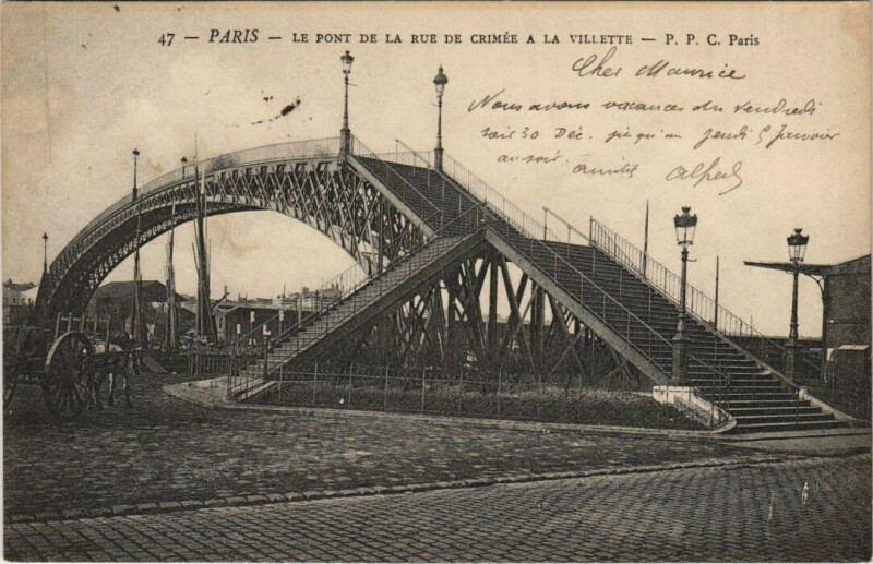 Carte postale ancienne Le Pont de la rue de Crimée a la Villette à Paris 19e