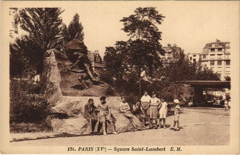 Carte postale ancienne Square Saint-Lambert à Paris 15e