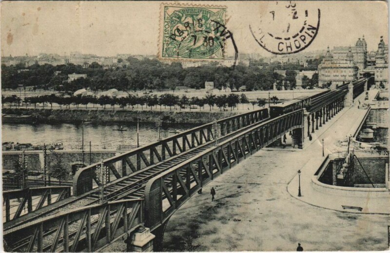 Carte postale ancienne Paris 15e Passerelle
