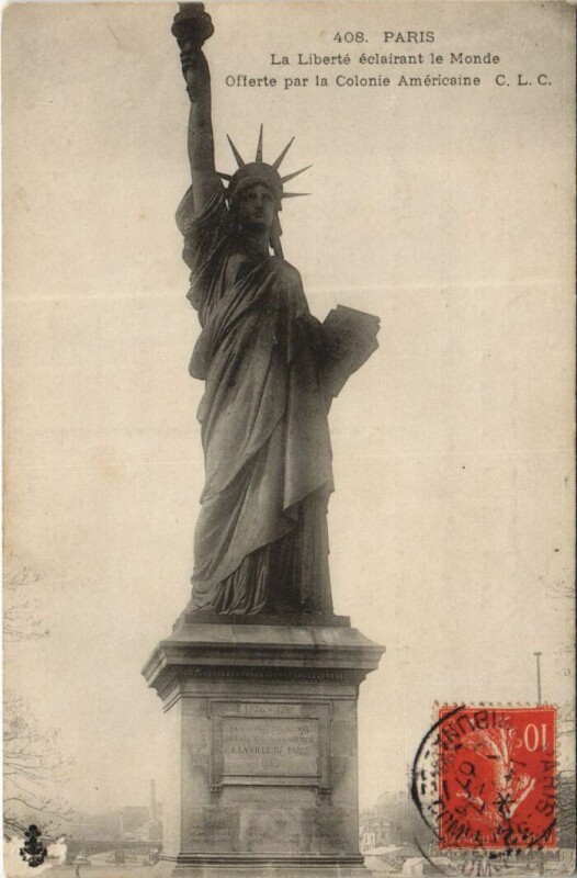 Carte postale ancienne Paris 15e Monument de la Liberté Grenelle