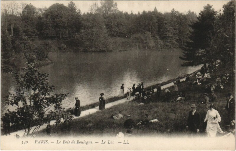 Carte postale ancienne Le Bois de Boulogne - Le Lac à Paris