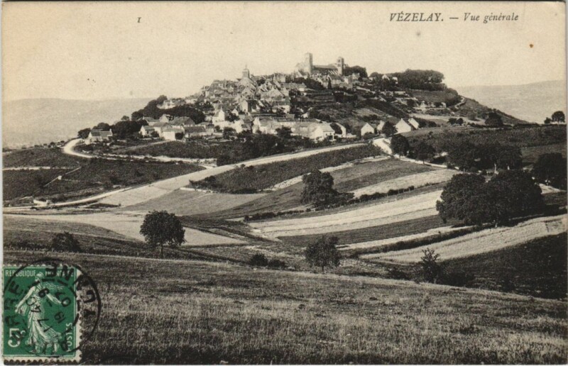 Carte postale ancienne Vezelay Vue Generale