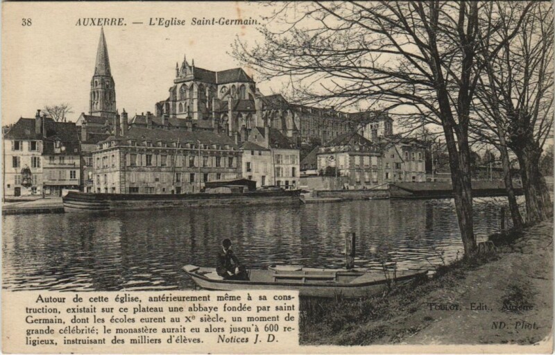 Carte postale ancienne Auxerre L'Eglise Saint-Germain à Auxerre